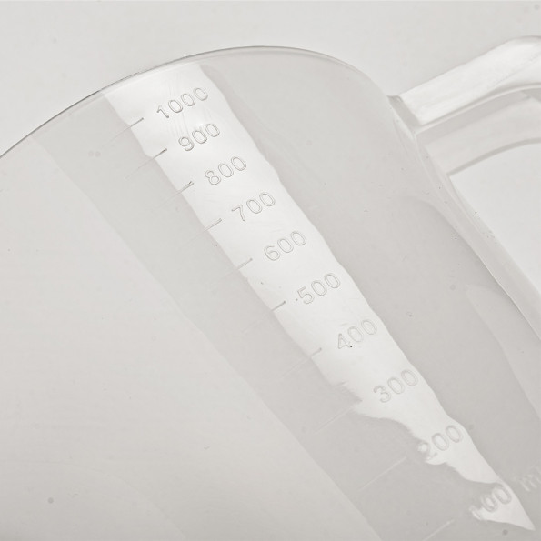 Pichet gradué à bec verseur