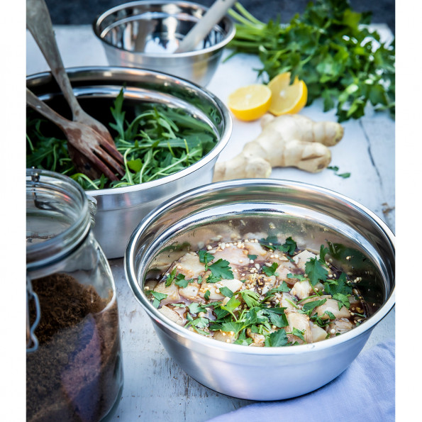 Lot de 3 saladiers inox avec couvercles