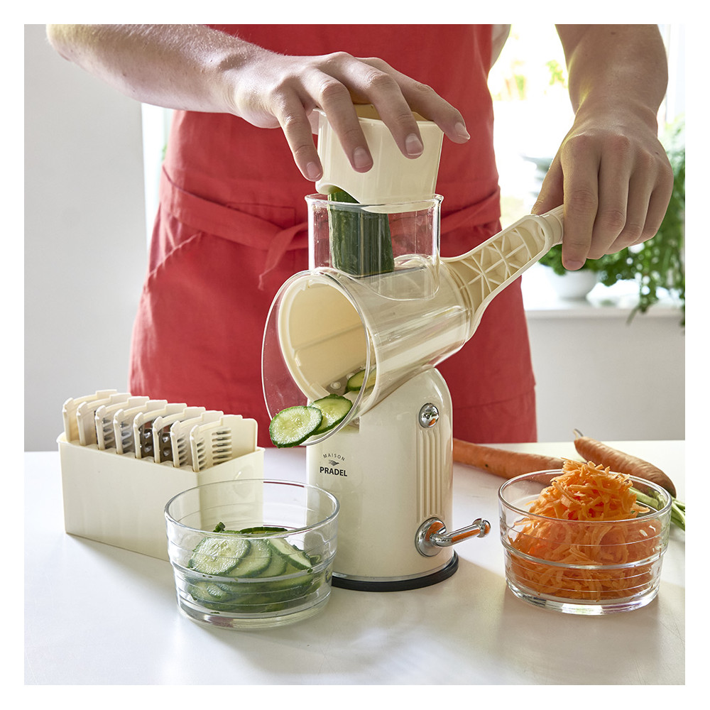 Râpe à manivelle vintage