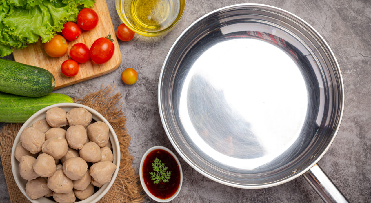 Pourquoi choisir l’inox pour vos poêles et casseroles ? | Le guide ultime